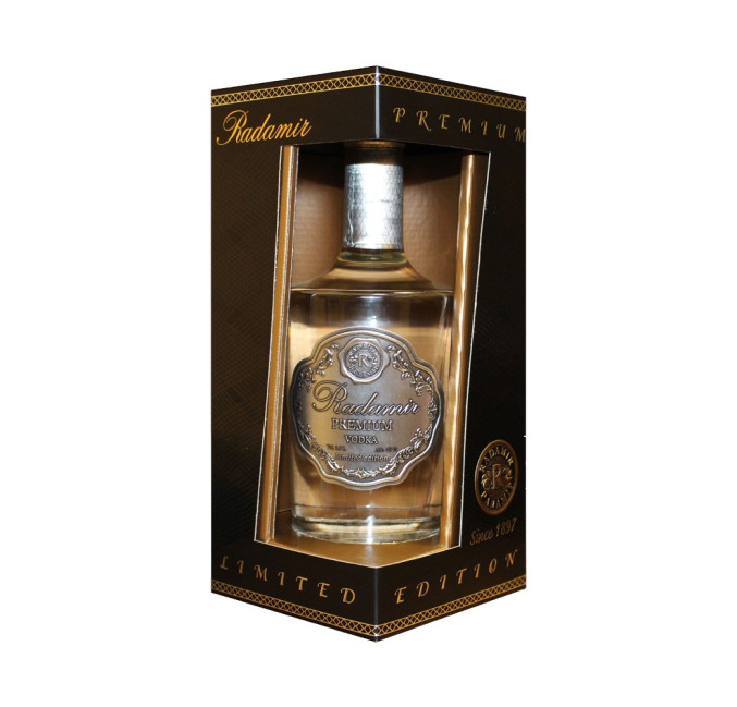 detail Vodka Radamir 0,5L 40% Premium darková krabíce